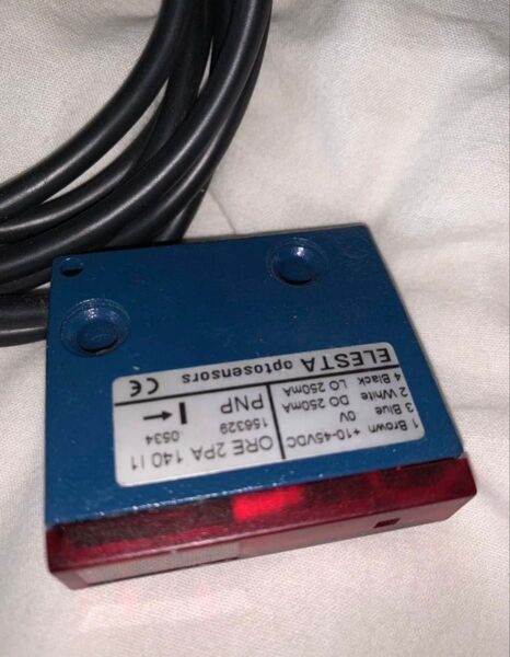 Elesta Photoelectric Sensor Optosensorics ORE 2PA 140/1 PNP