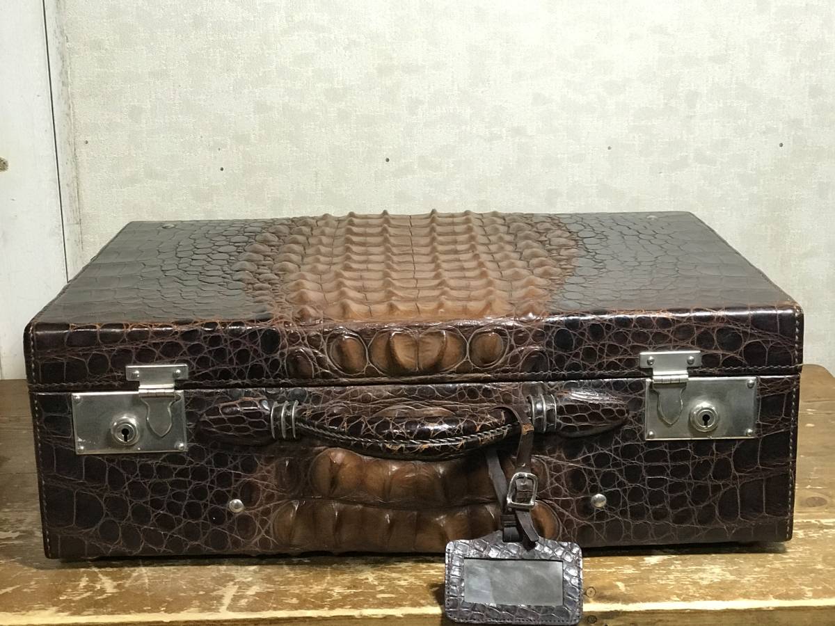 ヤフオク! -「トランクケース 革」(その他) (雑貨)の落札相場・落札価格
