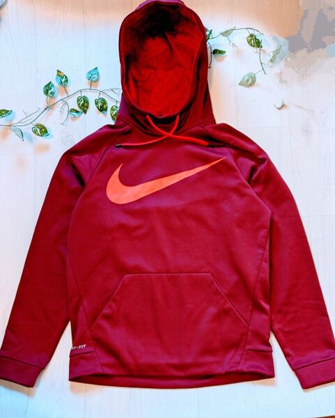 Nike フード付きパーカー
