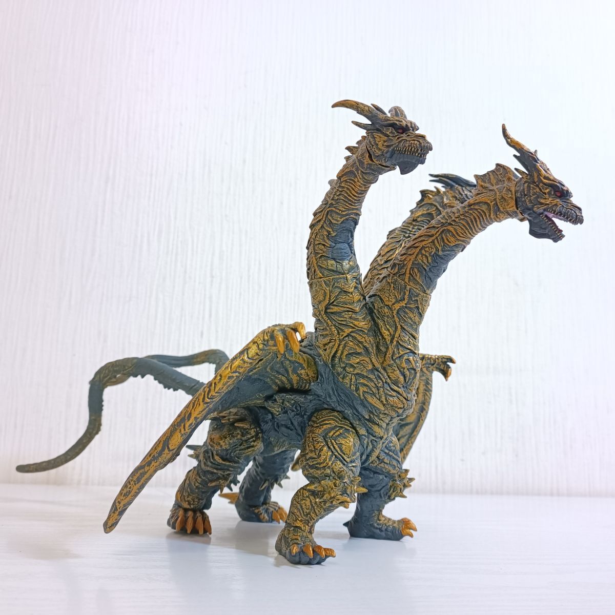 Yahoo!オークション -「カイザーギドラ」(ゴジラ、怪獣) (特撮 Yahoo!オークション -「カイザーギドラ」(ゴジラ、怪獣) (特撮