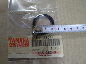 ヤマハ　オイルシール　部品番号93109-28041 １個 純正未使用保管品 YAMAHA vintage ガスケット