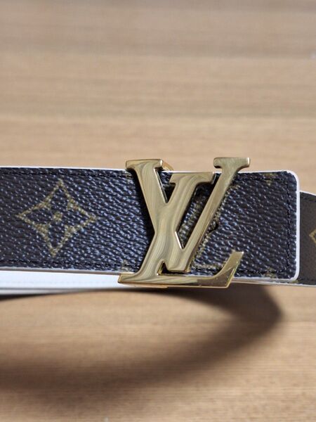 LOUIS VUITTON ベルト