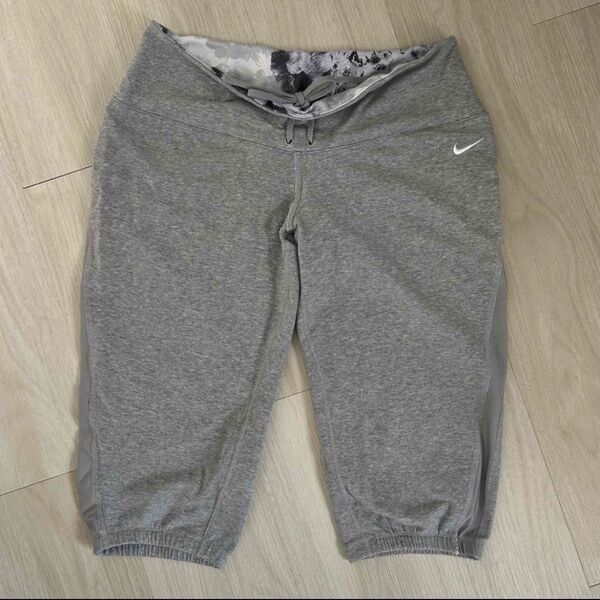 NIKE ハーフパンツ レディースLサイズ
