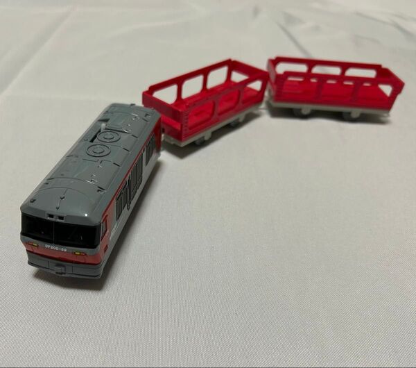 DF200-59 レッドベア プラレール