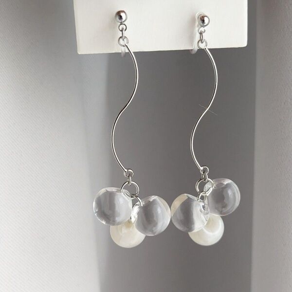 【No.322】アレルギー対応 ハンドメイド イヤリング ピアス 軽い 透明 クリア しずく