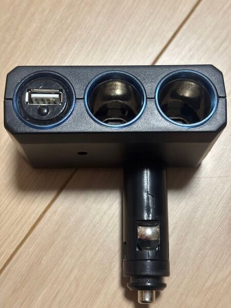シガーソケットUSBポート、ソケット2口