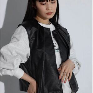 新品¥24,000 フェイクレザージップベスト ブラック