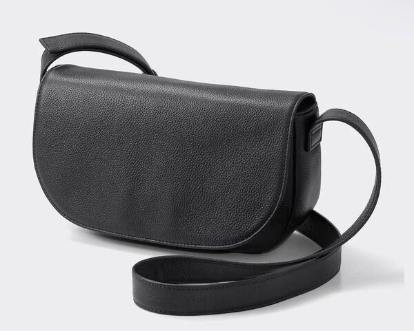 新品未使用 完売品 ジーユー リアル レザー ミニ ショルダー バッグ ブラック