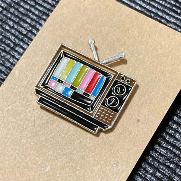ピンバッジ テレビ 昭和 レトロ ヴィンテージ ラペルピン
