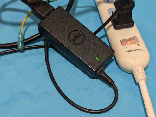 純正 DELL デル ACアダプター 19.5V 2.31A Inspiron 3558 動作確認済 プラグ細軸のデル専用 45W