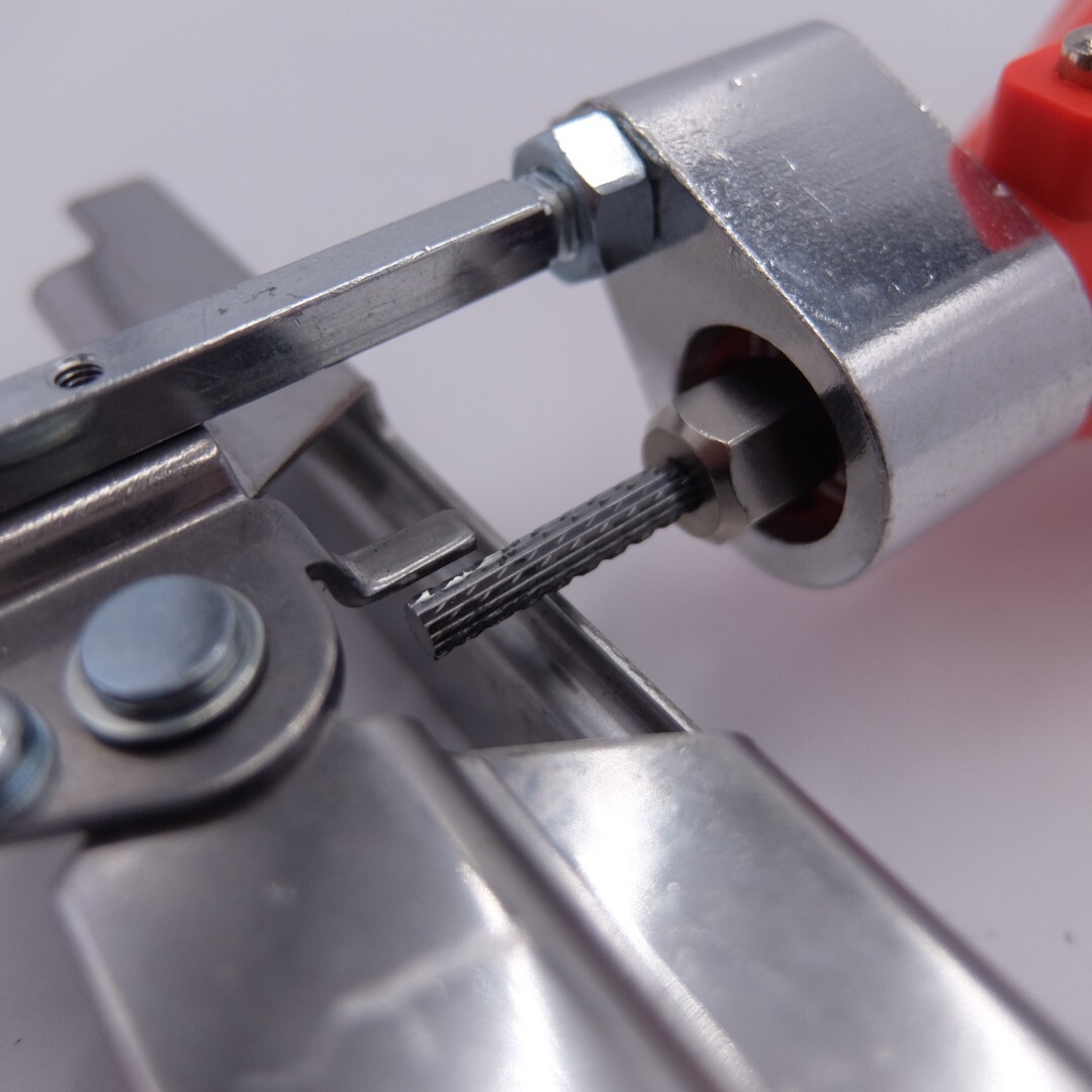 5A106B【動作良好】刃研ぎ名人 チェンソー研ぎ ニシガキ プロ林業家仕様 N-823 林業用 目立て機 AC100V 5A106B【動作良好】刃研ぎ名人 チェンソー研ぎ ニシガキ プロ林業家仕様 N-823 林業用 目立て機 AC100V
