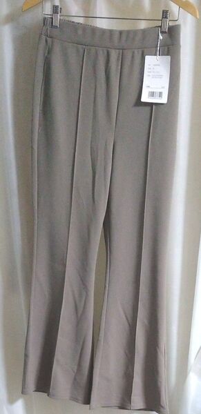 《新品》 未使用 2タック パンツ XL ゆったり classical elf グレージュ 春夏向き