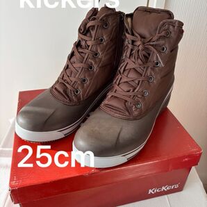 Kickers ブラウン ハイカットブーツ