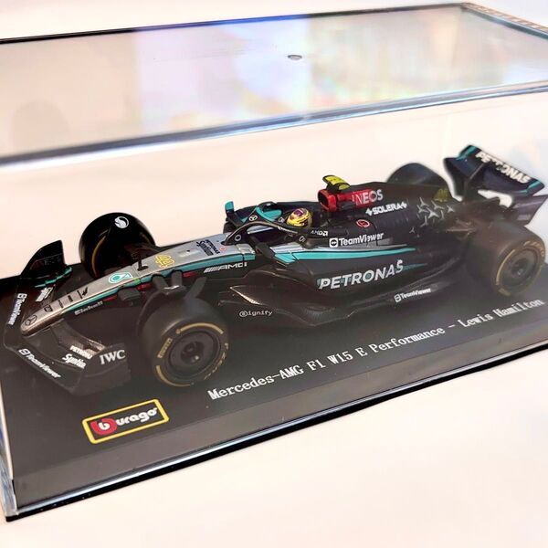ブラーゴ スクーデリア・メルセデス W15 ケース付 ルイス・ハミルトン 44