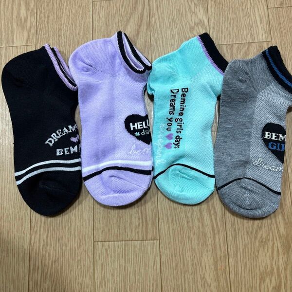新品!キッズ子ども女の子靴下ソックス4足セット19〜24センチ