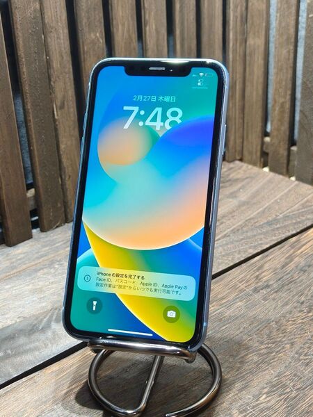 美品 iPhone XR 64GBSIMロック解除済み スマホ