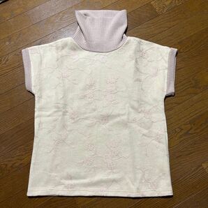 タートルネックニットベスト 花柄 刺繍 くすみピンク