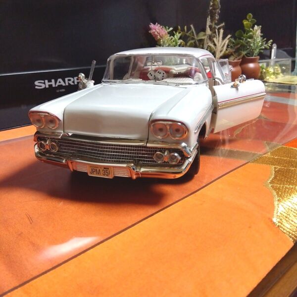 シボレーインパラ 1958 ERTL
