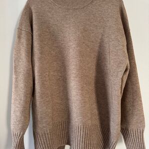 バックスリット ニット