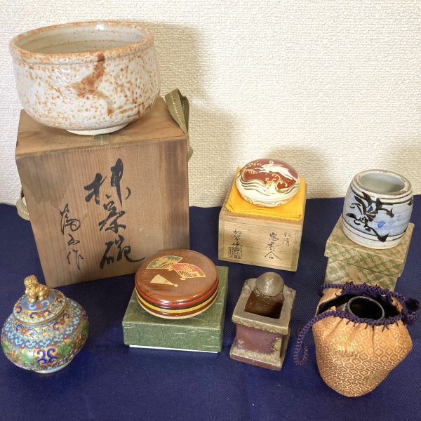Yahoo!オークション -「仁清 香合」(日本の陶磁) (陶芸)の落札 Yahoo!オークション -「仁清 香合」(日本の陶磁) (陶芸)の落札