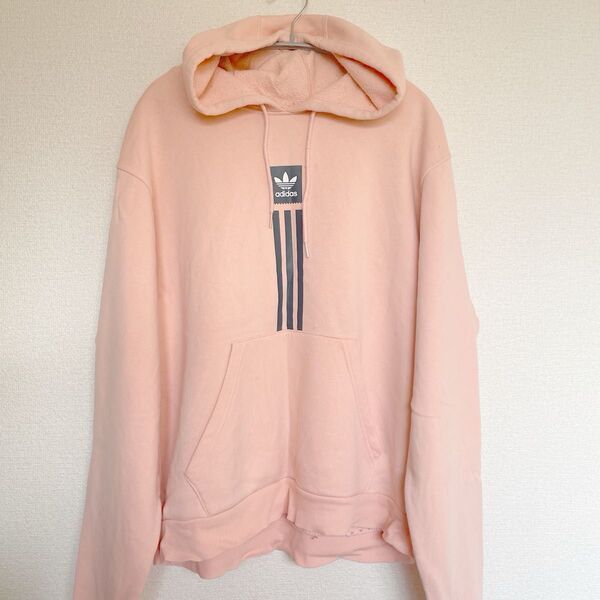 adidasパーカー ピンク