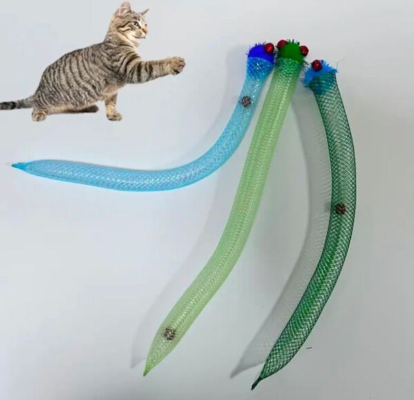 マタタビ入り毛虫猫のおもちゃ2本