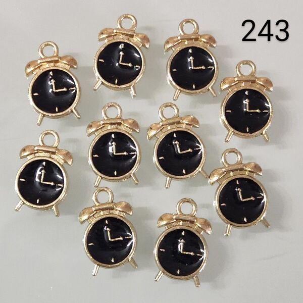 【243】☆1セット10こ入り☆時計チャーム☆黒☆400円商品よりどり5つで1000円対象商品