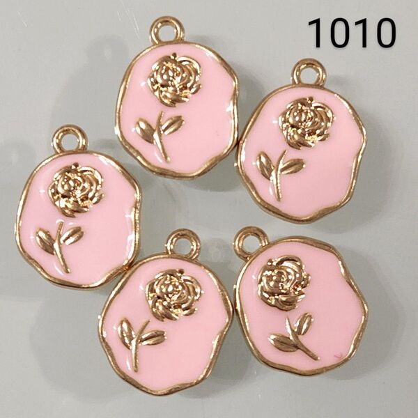 【1010】☆1セット5こ入り☆薔薇 チャーム☆400円商品よりどり5つで1000円対象商品