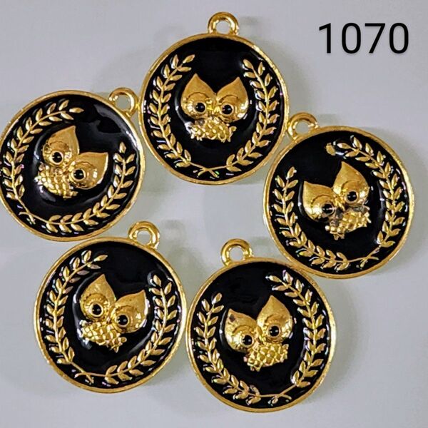 【1070】☆1セット5こ☆ふくろう チャーム☆400円商品よりどり5つで1000円対象商品