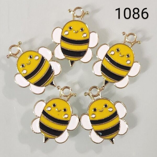 【1086】☆1セット5こ入り☆蜂チャーム☆☆400円商品よりどり5つで1000円対象商品