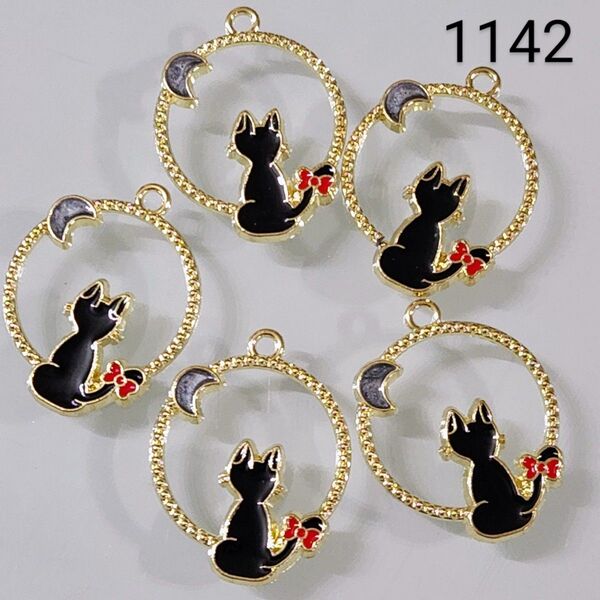 【1142】☆1セット5こ入り☆猫リングチャーム☆月チャーム☆☆400円商品よりどり5つで1000円対象商品