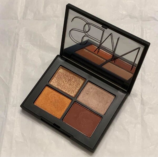 NARS クワッドアイシャドー 01803