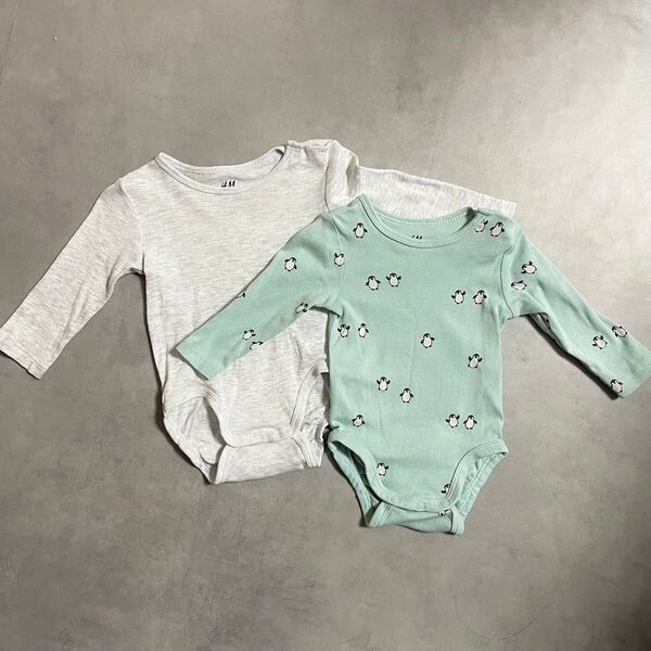H&M グレー無地&ペンギン柄 オーガニックコットン ロンパース/ボディスーツ 2枚セット62cm