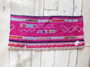 モン族他のはぎれ　Xno.316刺繍布はぎれ145×335mm 山岳民族　ラオス　タイ　インドシナ 手芸材料 古布　藍染　手織り