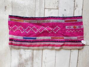 モン族他のはぎれ　Xno.306刺繍布はぎれ140×320mm 山岳民族　ラオス　タイ　インドシナ 手芸材料 古布　藍染　手織り