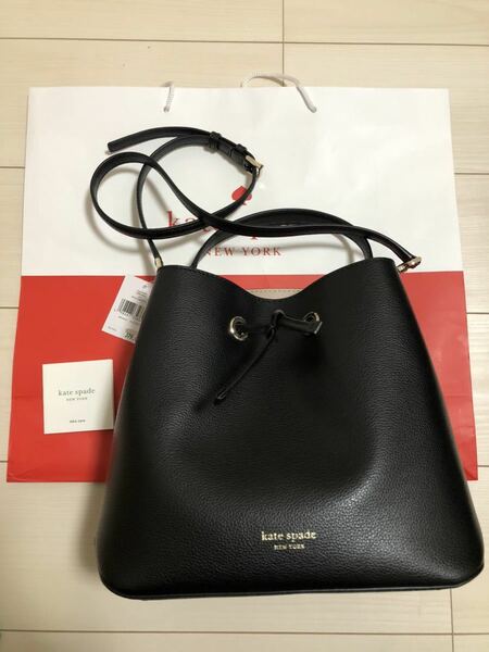 新品 半額以下 人気 ケイトスペード kate spade ハンドバッグ 大 ショルダーバッグ 黒×ベージュ