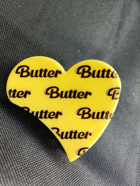 BTS Butter ヘアクリップ(黄)HAIR CLAW 未使用