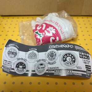 いちご牛乳 牛乳びんのふたポーチ 小銭入れ 小物入れ ポーチ ガチャ 未開封 イチゴ