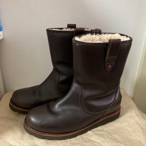 美品 UGG 本革レザーブーツ 27 ビブラムソール 防水