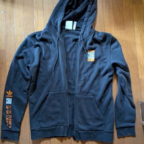パーカー adidas ジップパーカー