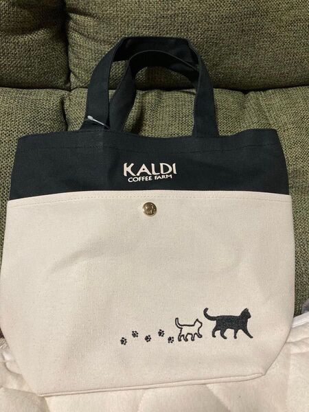 カルディ ねこの日バックプレミアム カレンダー 未使用 2025年