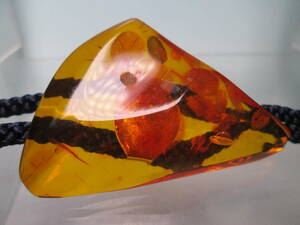 * large .. beautiful natural amber. loop Thai 14g