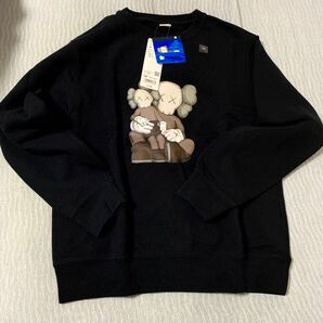 カウズ KAWS スウェット キッズ 160cm ユニクロ UNIQLO