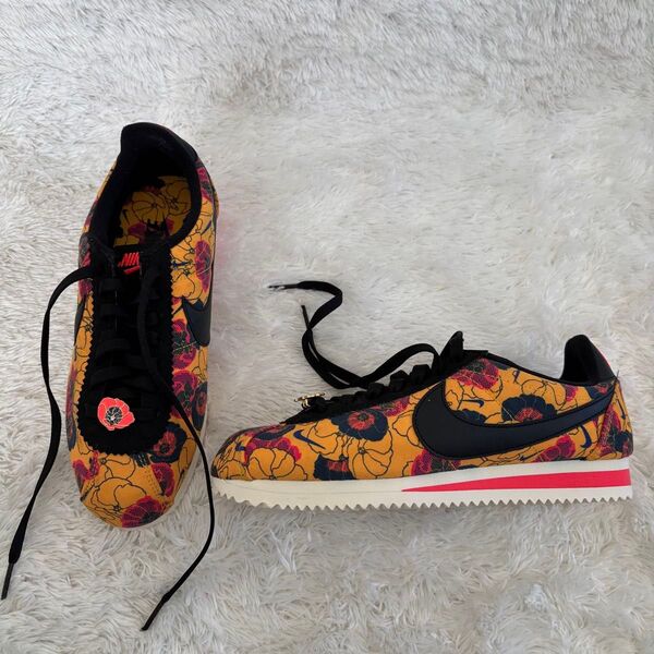 NIKE・Classic Cortez LX・クラシックコルテッツ・24.5cm