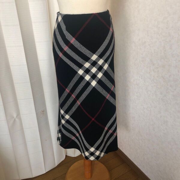 BURBERRY ロングスカート
