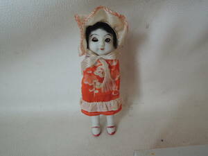 H / メーカー不明 サクラビスク 抱き人形 ベビー ビスクドール 陶器製の顔 身体 / 日本人形 レトロ アンティーク 中古品