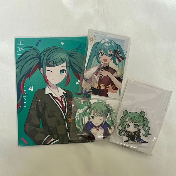 プロセカ 初音ミク エピカ セカライ 箔押し 缶バッジ ミニアクリルスタンドキーホルダー びびむす アニメイト特典 ポストカード