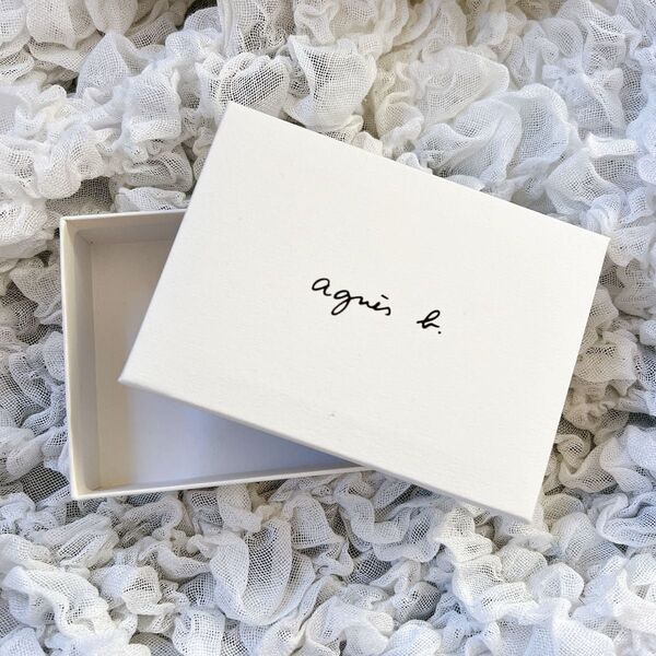 アニエスベー 空き箱 agns b. ホワイトギフトボックス 小型 紙箱
