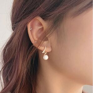 残り1つ ツイスト オシャレ ピアス 上品ピアス パールピアス パール 大人女子 卒業式 入学式 結婚式 韓国