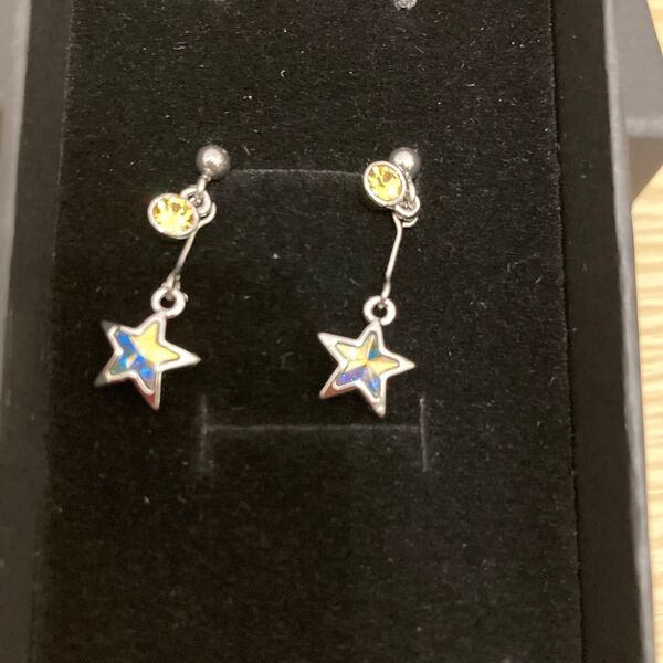 星型ピアス